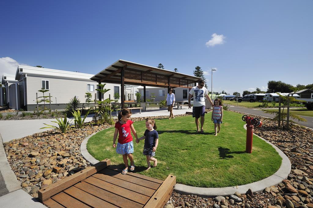 ホテル Nrma Stockton Beach Holiday Park エクステリア 写真