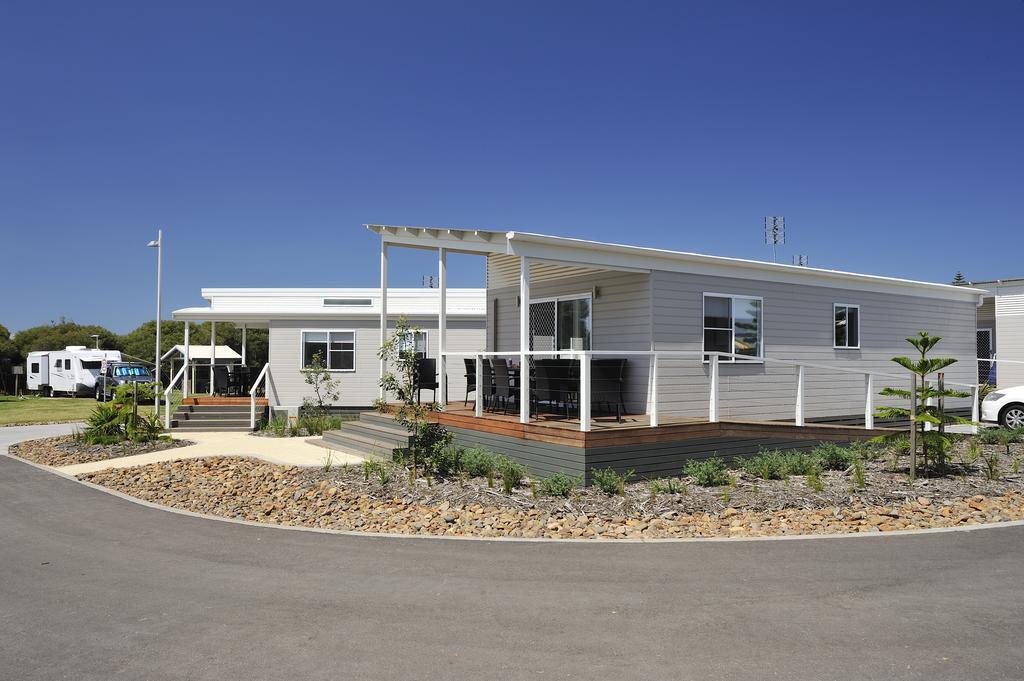 ホテル Nrma Stockton Beach Holiday Park エクステリア 写真